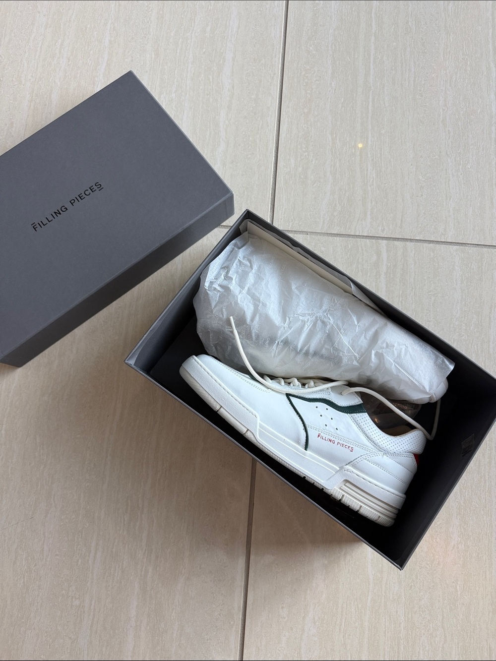 Filling Pieces White Leather Low-Top Sneakers with Green Trim